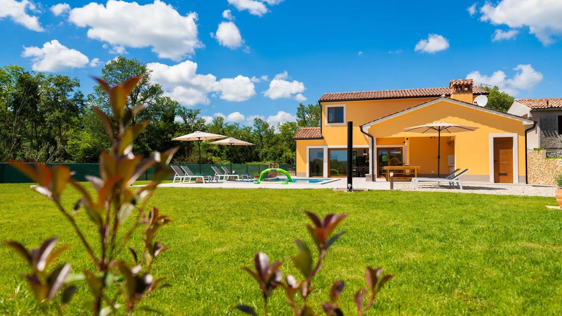 Villa Ana Lucija لابين
